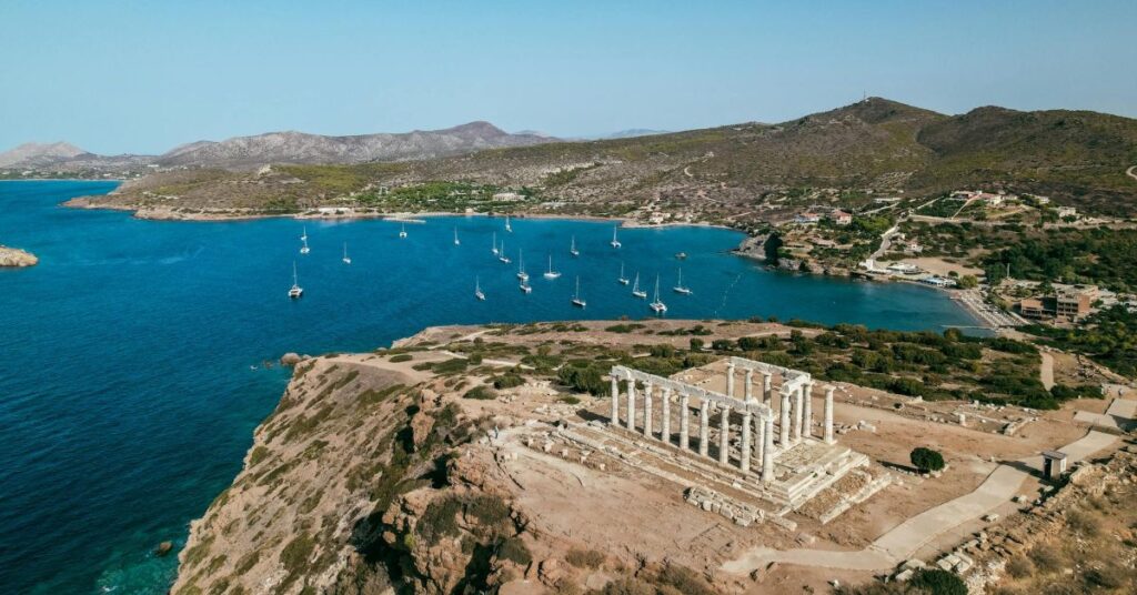 Top 5 Reasons to Invest in Coastal Attica Real Estate